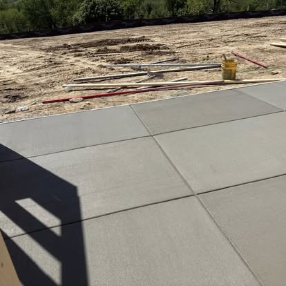 Fresh broom-finished slab section